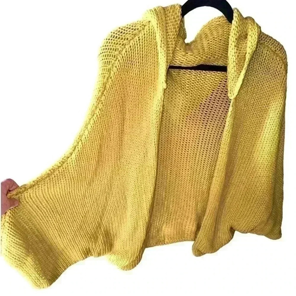 OneSize hooded sweater shrug.Citron chartreuse color. Cocoon style sleeves NWOT. - Picture 1 of 7